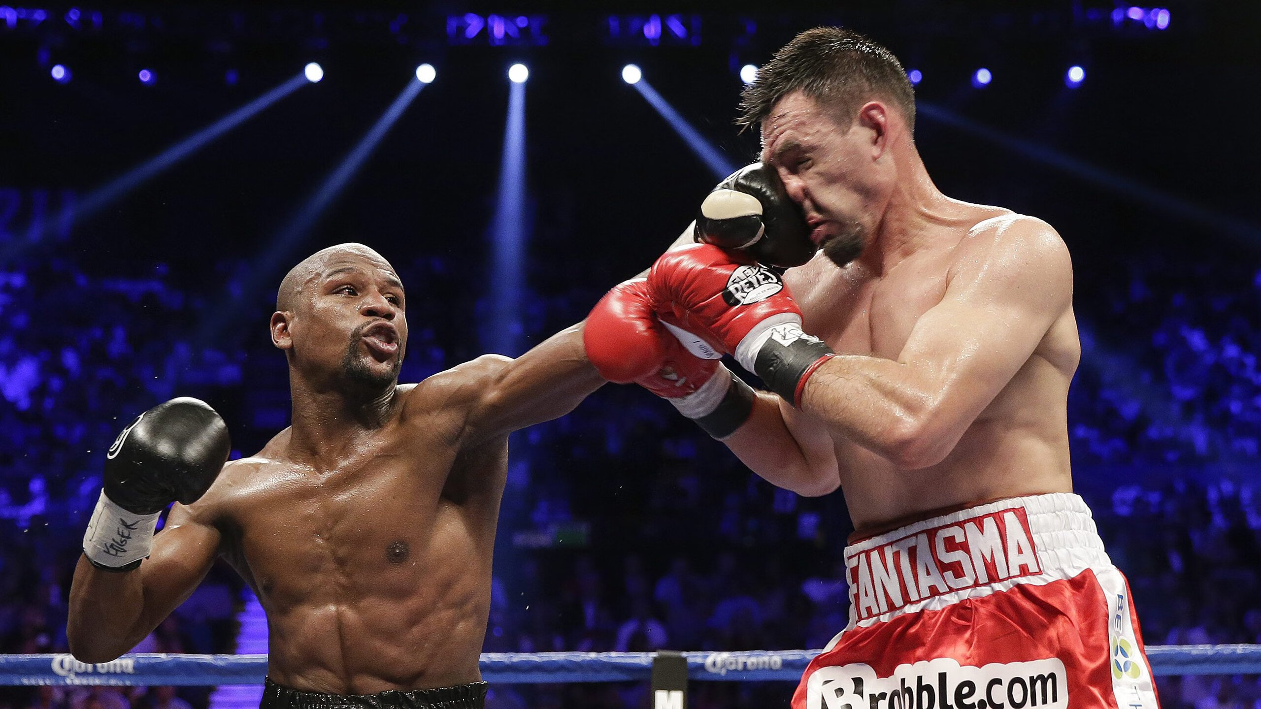 《堡垒之夜》“未来光影”赛季，趣味创意无限！