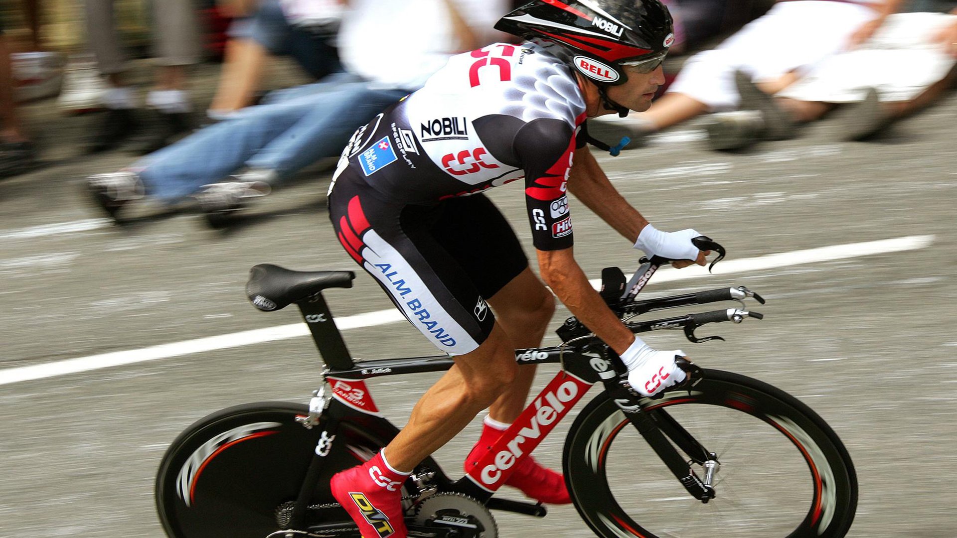 《堡垒之夜》“未来光影”赛季，趣味创意无限！