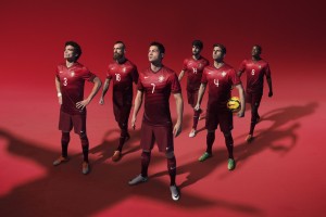 开云中国大陆-海鹰防守压制力惊人，对手全场仅得10分，海鹰防守组